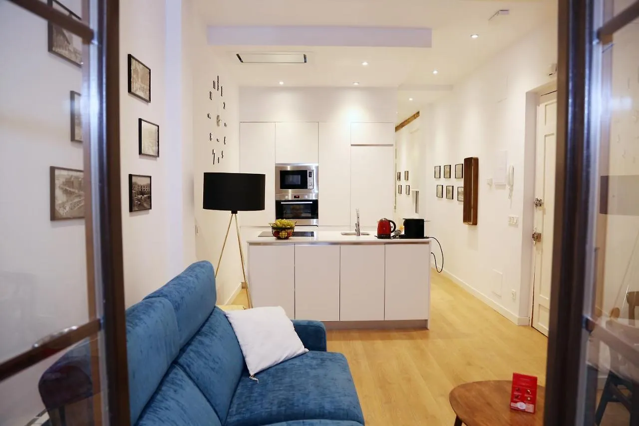 Piso Moderno A 2 Minutos Del Casco Viejo Con Parking Gratis contacts